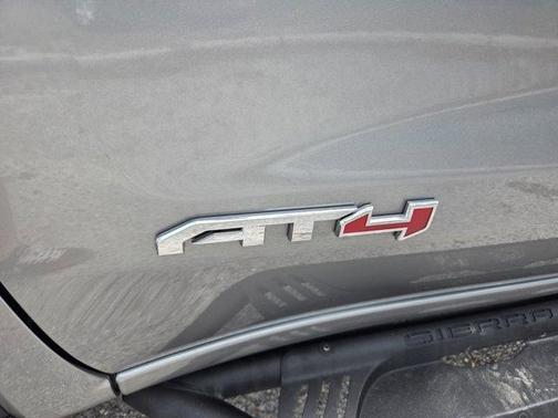 Sterling 2023 GMC Sierra 1500 AT4