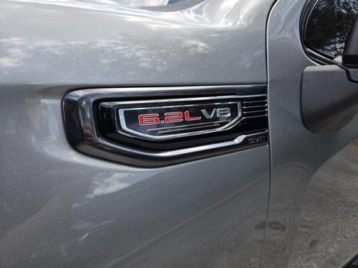 Sterling 2023 GMC Sierra 1500 AT4