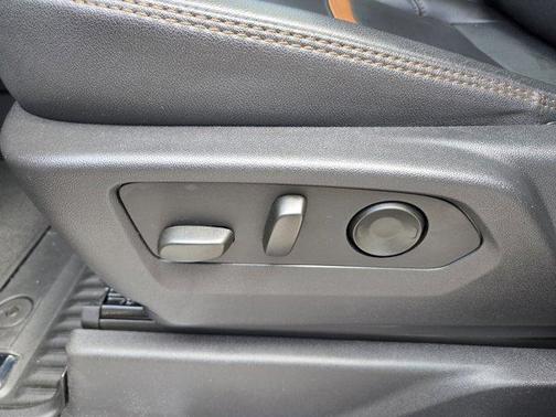 Sterling 2023 GMC Sierra 1500 AT4