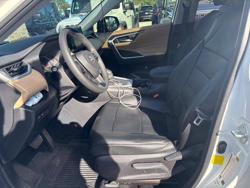 Super White 2019 Toyota RAV4 XLE