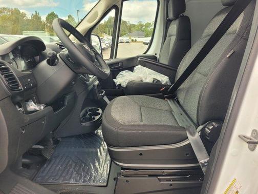Bright White Clearcoat 2026 RAM ProMaster 1500 Low Roof