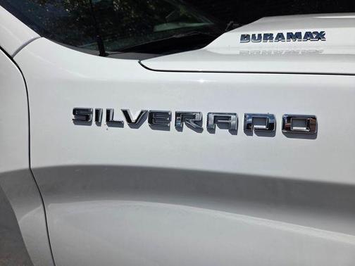 Summit White 2023 Chevrolet Silverado 1500 RST