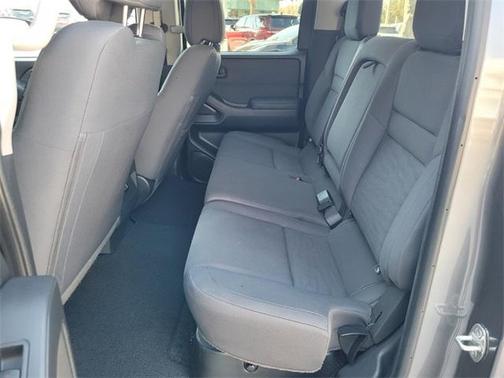 2022 Nissan Frontier S