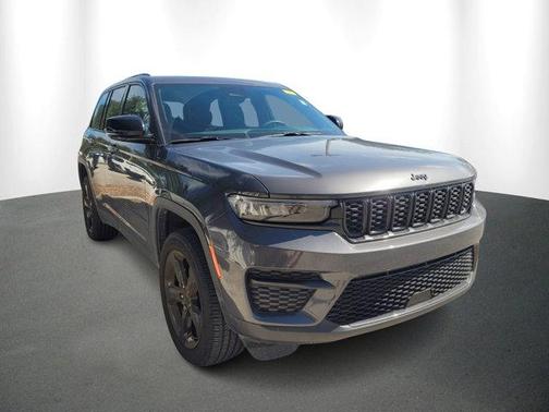 2024 Jeep Grand Cherokee Laredo