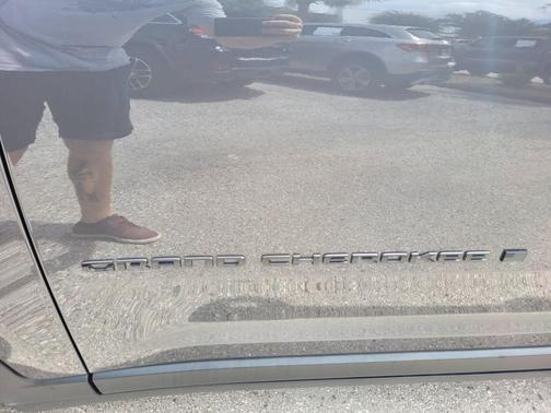 2024 Jeep Grand Cherokee Laredo