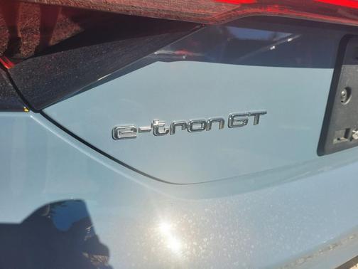 2022 Audi e-tron GT Prestige