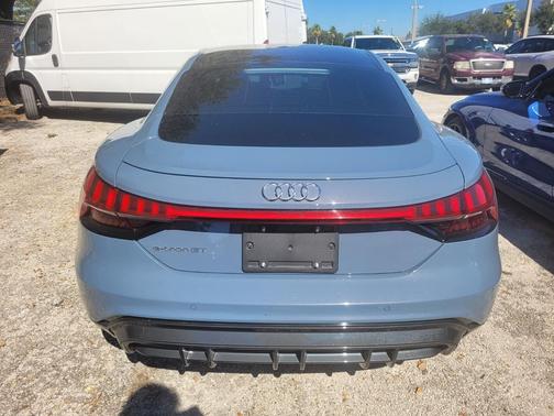 2022 Audi e-tron GT Prestige