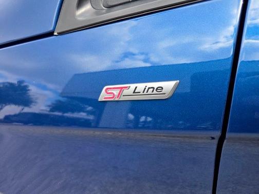 Blue Metallic 2020 Ford Edge ST Line
