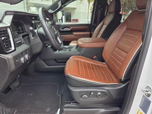 2025 GMC Sierra 2500 Denali Ultimate