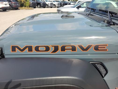 2025 Jeep Gladiator Mojave