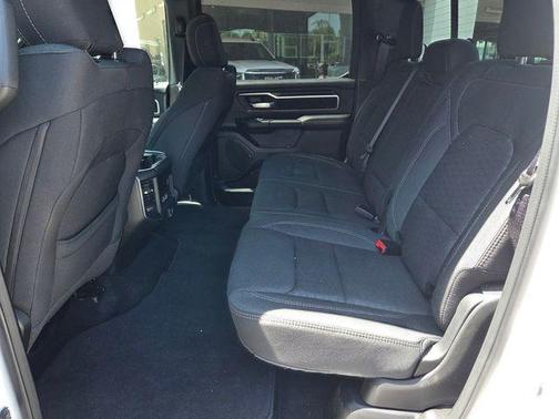 Bright White Clearcoat 2026 RAM 1500 Big Horn/Lone Star