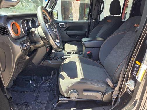 Black Clearcoat 2023 Jeep Gladiator Mojave