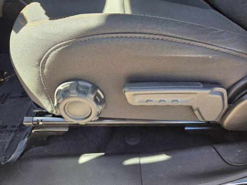 Black Clearcoat 2023 Jeep Gladiator Mojave