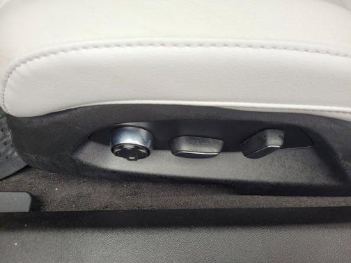 2023 Chevrolet Corvette Stingray w/2LT