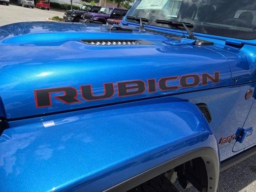Hydro Blue Pearlcoat 2026 Jeep Gladiator Rubicon