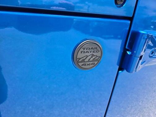 Hydro Blue Pearlcoat 2026 Jeep Gladiator Sport