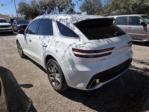 2025 Genesis GV70 2.5T