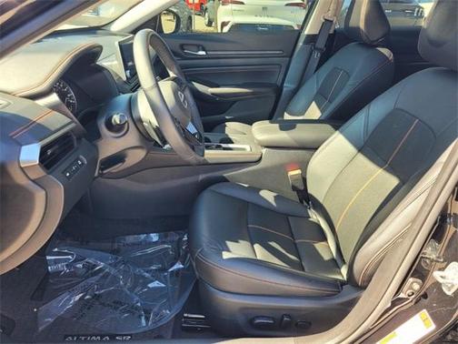 2021 Nissan Altima 2.0 SR