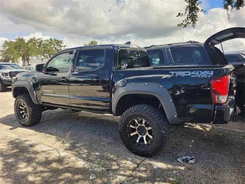 2017 Toyota Tacoma TRD Sport
