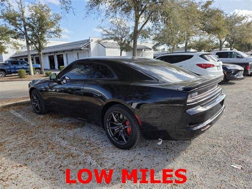 2024 Dodge Charger Daytona Scat Pack