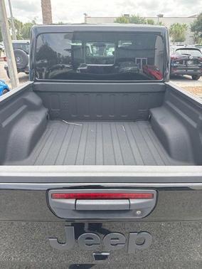 Black Clearcoat 2024 Jeep Gladiator Nighthawk