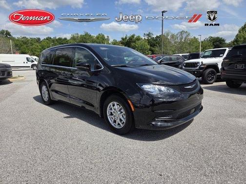 Diamond Black 2026 Chrysler Voyager LX