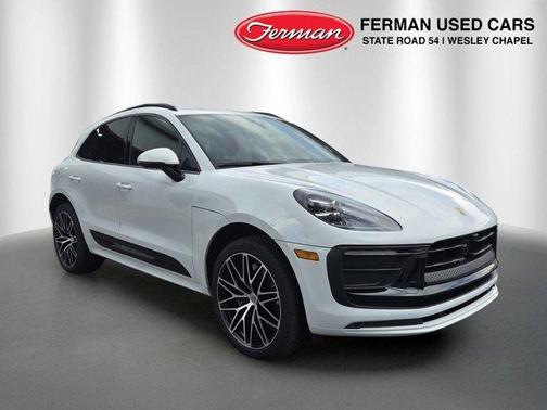 White 2024 Porsche Macan