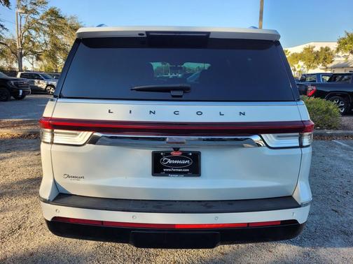 2022 Lincoln Navigator L Black Label
