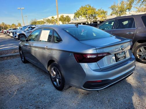 2024 Volkswagen Jetta 1.5T SE