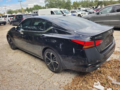 2023 Nissan Altima 2.5 SR