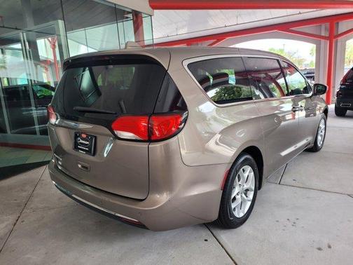 2018 Chrysler Pacifica Touring Plus