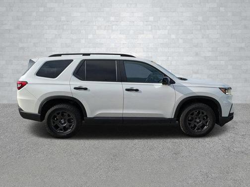 2023 Honda Pilot TrailSport