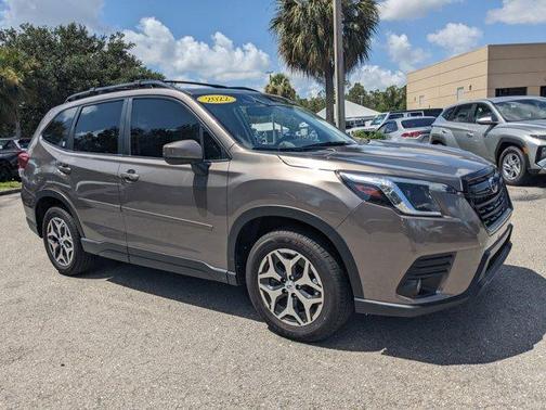 2022 Subaru Forester Premium