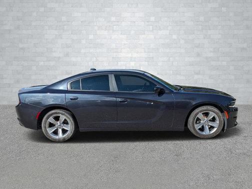 2017 Dodge Charger SXT