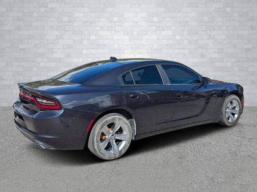 2017 Dodge Charger SXT