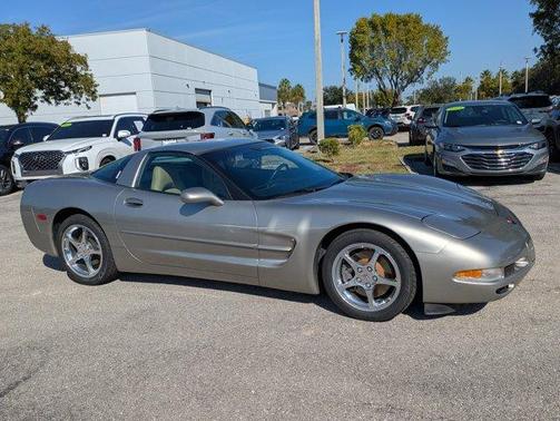 2000 Chevrolet Corvette Base