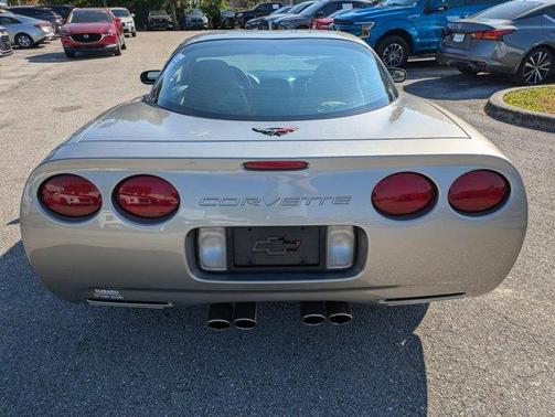 2000 Chevrolet Corvette Base