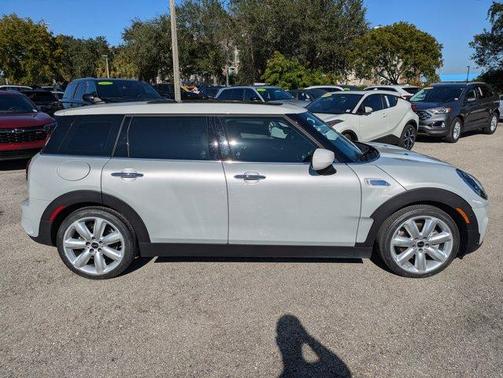 2022 MINI Clubman Cooper S