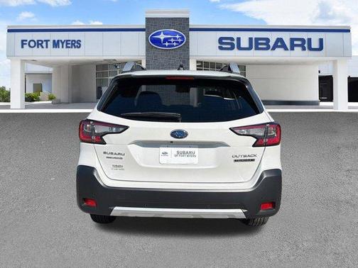 2025 Subaru Outback Touring XT