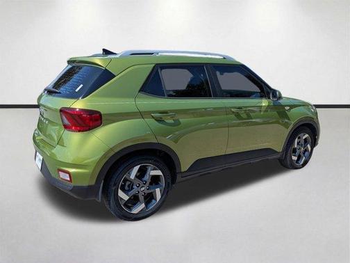 Apple Green 2021 Hyundai VENUE SEL