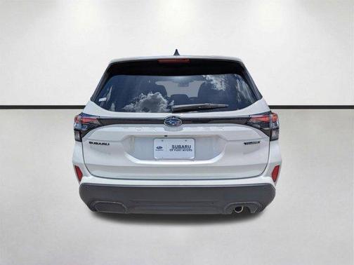 Crystal White Pearl 2025 Subaru Forester Touring