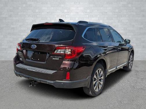 2017 Subaru Outback 2.5i Touring