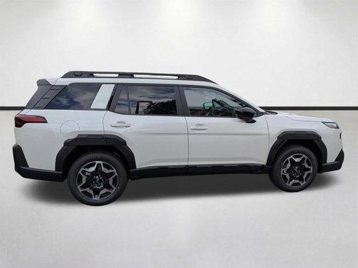 Crystal White Pearl 2026 Subaru Outback Touring