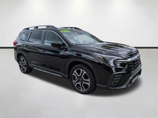 Crystal Black Silica 2024 Subaru Ascent Limited