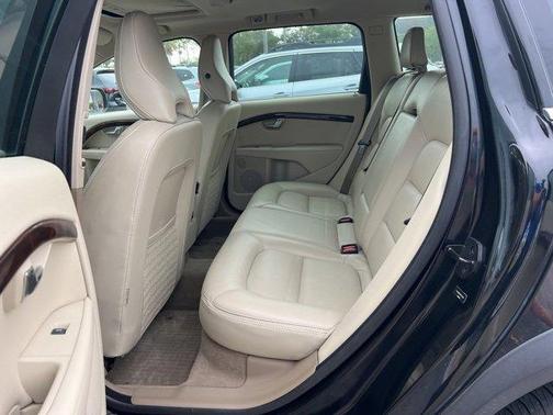 2012 Volvo XC70 T6 Platinum