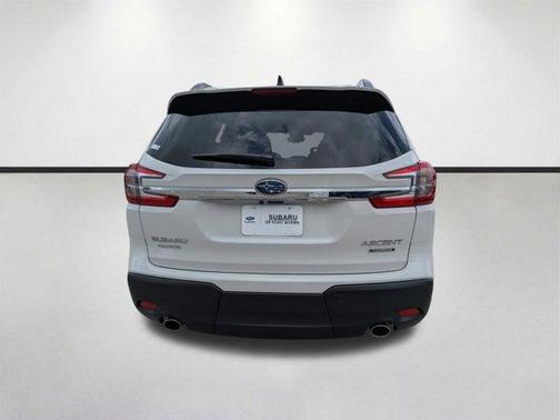 Crystal White Pearl 2025 Subaru Ascent Touring
