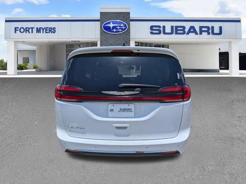 Bright White Clearcoat 2023 Chrysler Pacifica Touring-L