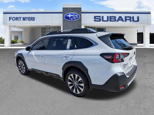 Crystal White Pearl 2024 Subaru Outback Touring XT