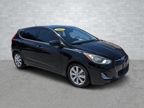 2012 Hyundai Accent SE