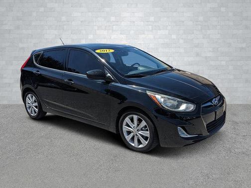 2012 Hyundai Accent SE
